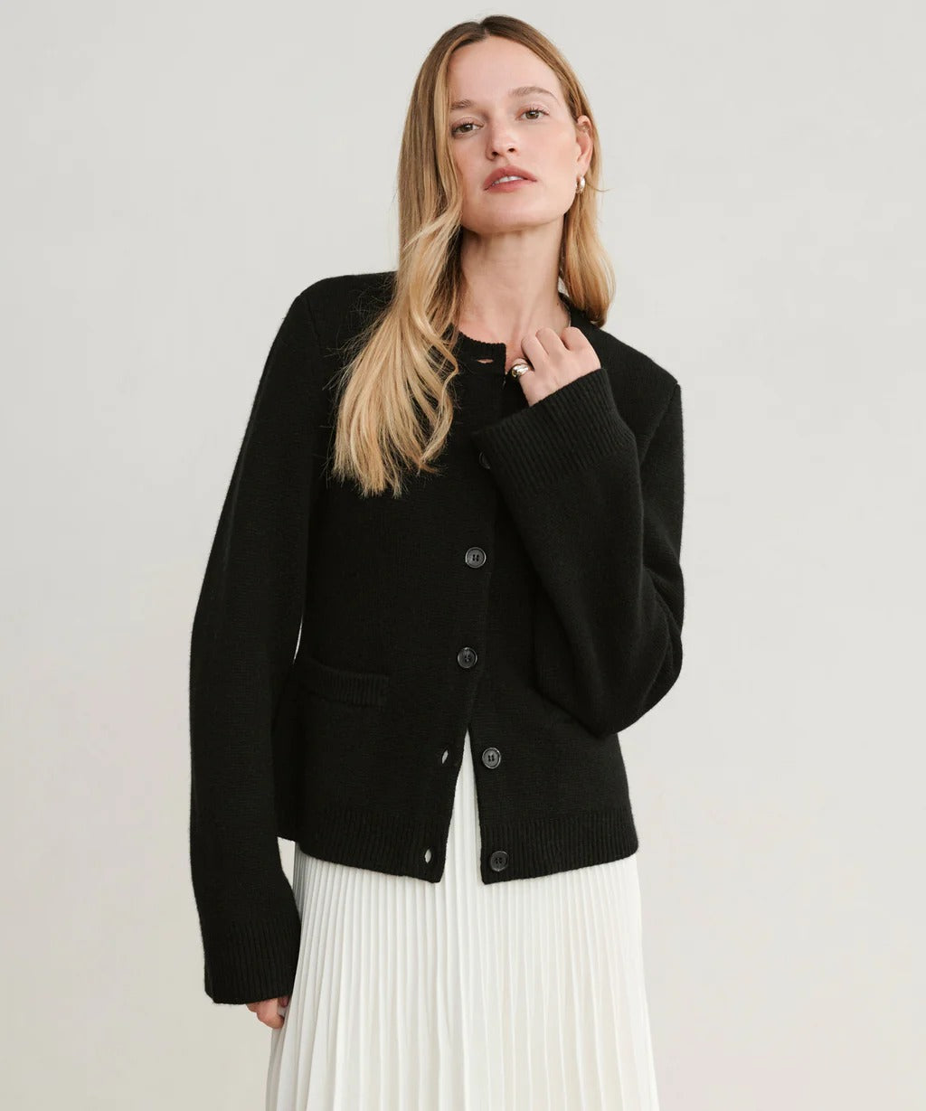 Elegant Cardigan with Button Collar